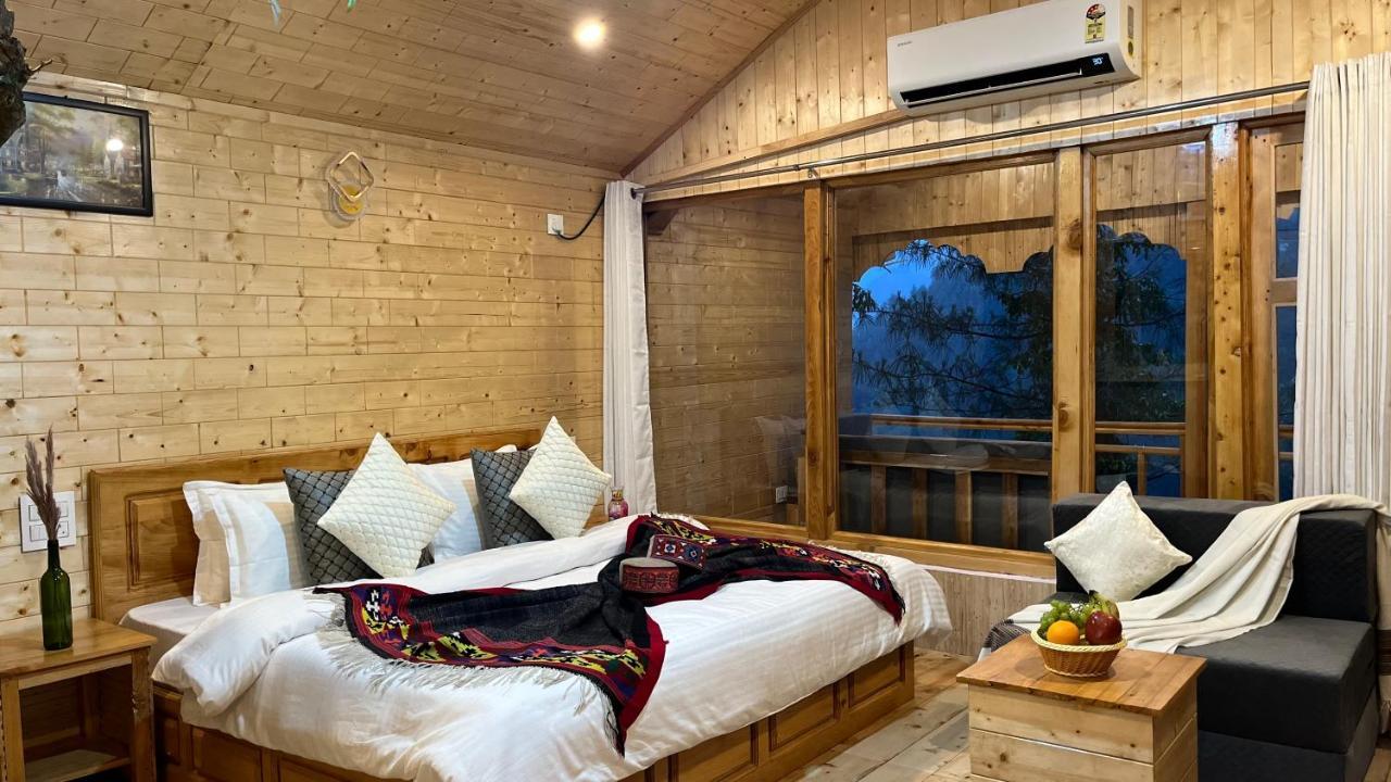 Tree House Latos Tandi Hotell Jibhi Exteriör bild
