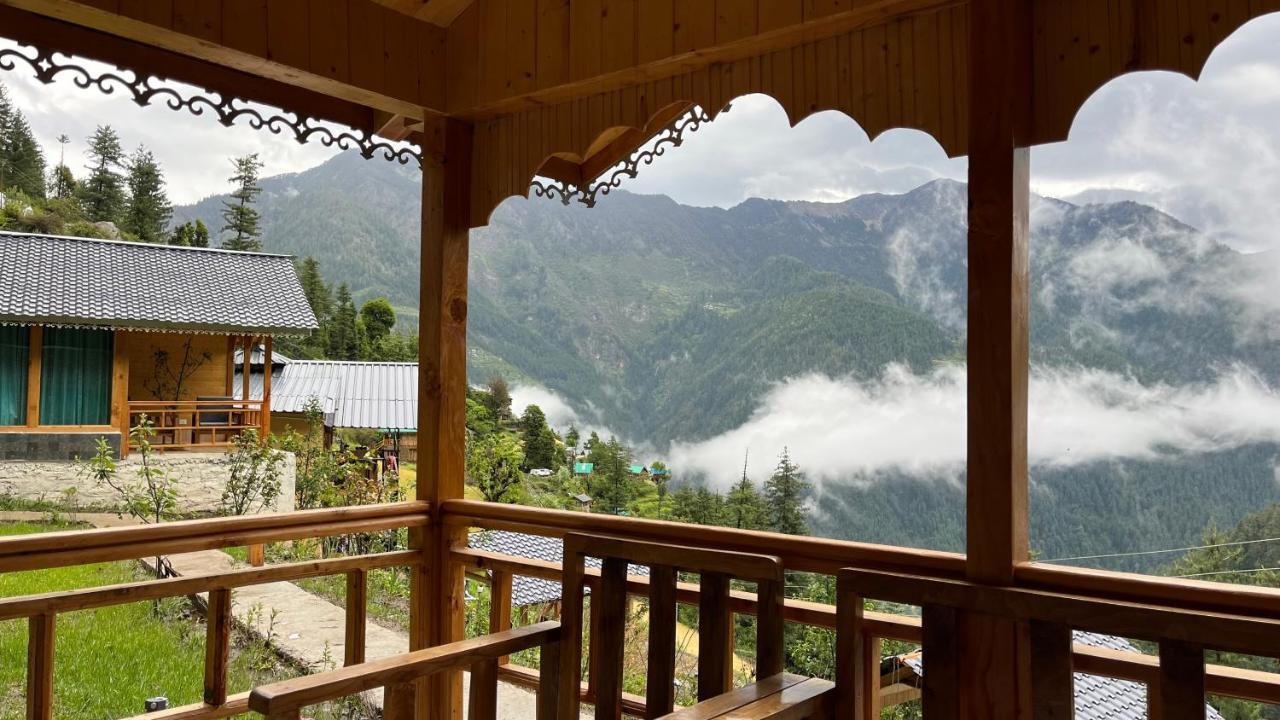 Tree House Latos Tandi Hotell Jibhi Exteriör bild