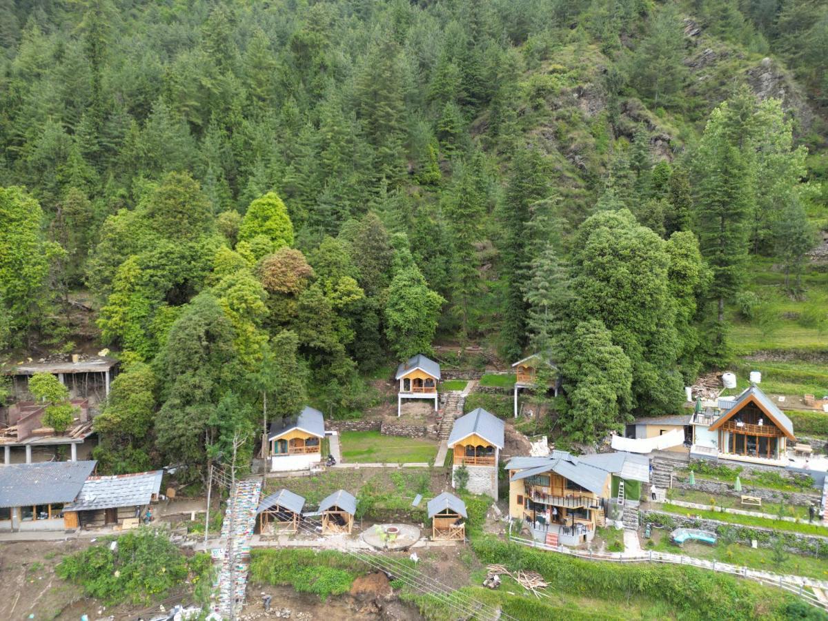 Tree House Latos Tandi Hotell Jibhi Exteriör bild