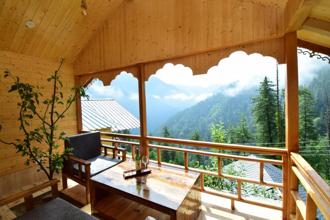 Tree House Latos Tandi Hotell Jibhi Exteriör bild