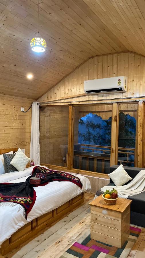 Tree House Latos Tandi Hotell Jibhi Exteriör bild