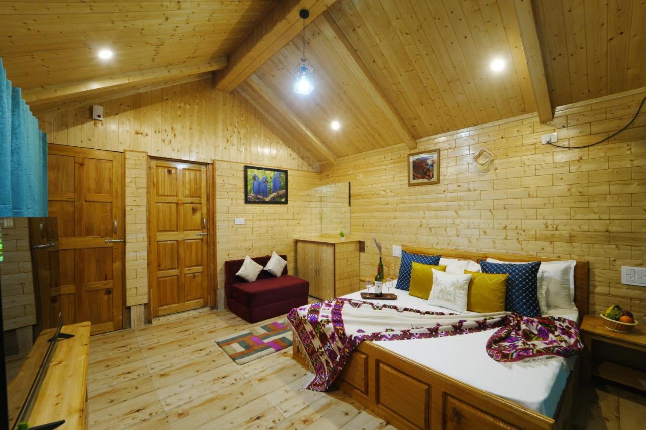 Tree House Latos Tandi Hotell Jibhi Exteriör bild